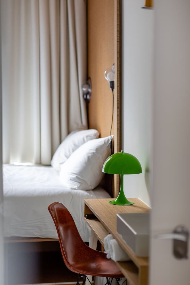 Фото The Bellhop Hotel