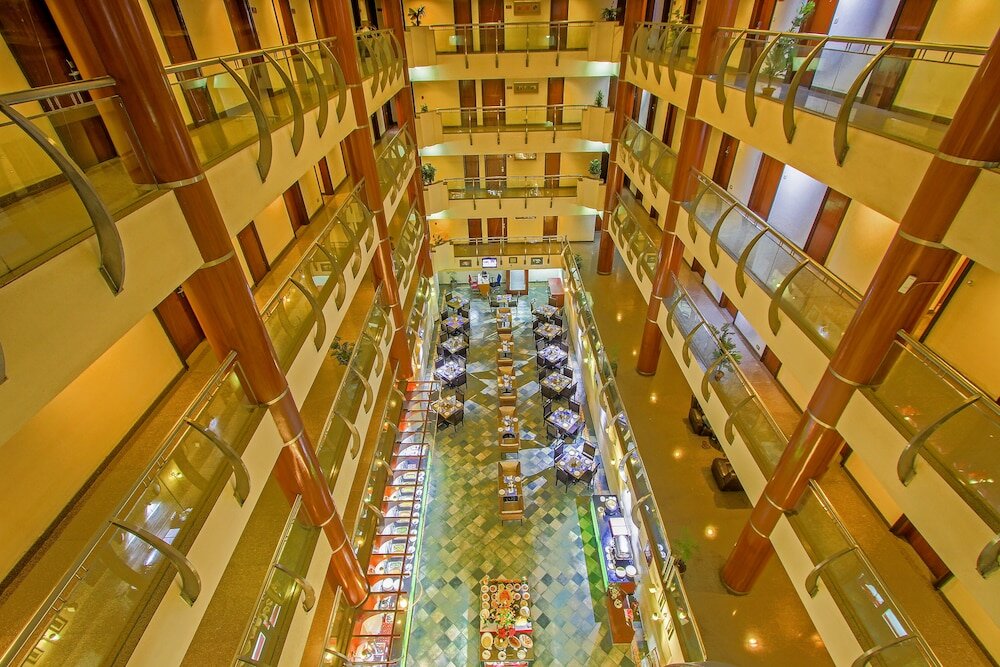 Фото отеля 2