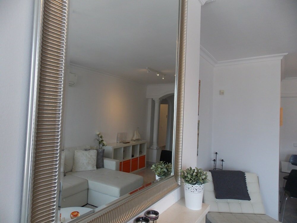 Фото Fabulous Apartment Near Puerto Banus