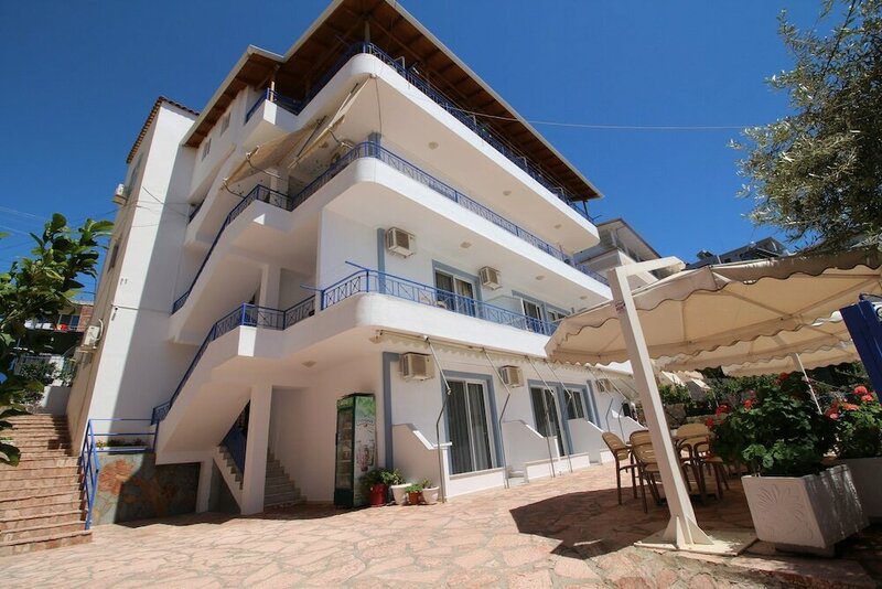 Гостиница Murati Suites