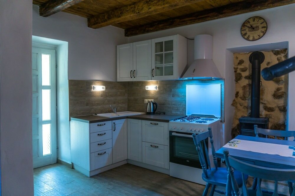 Фото Anđeli - Nice and Comfortable House - H