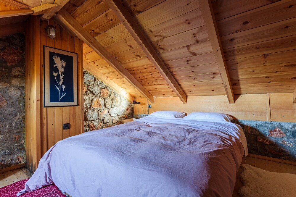Фото Escape in the Forest, Cosy Chalet with Home Cinema
