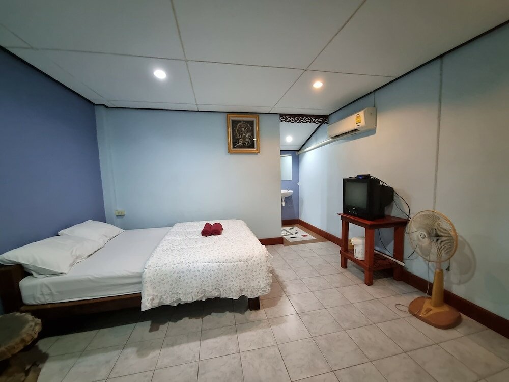 Фото Sawasdee Sichang Resort