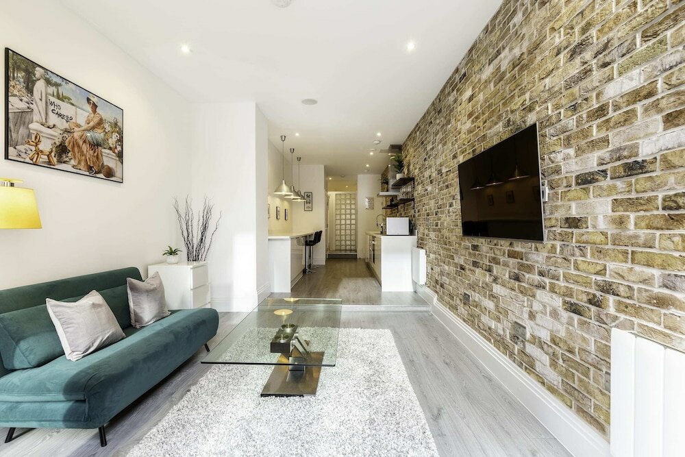 Фото Beautiful One Bed Abode In East Putney