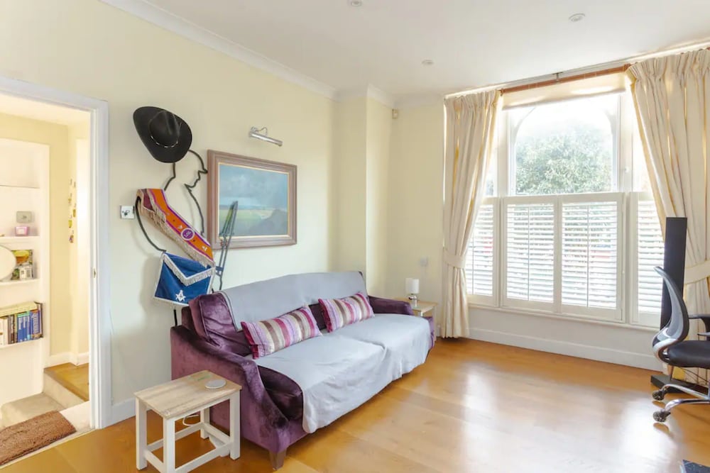 Фото Peaceful 2 Bedroom Apartment in Affluent Fulham