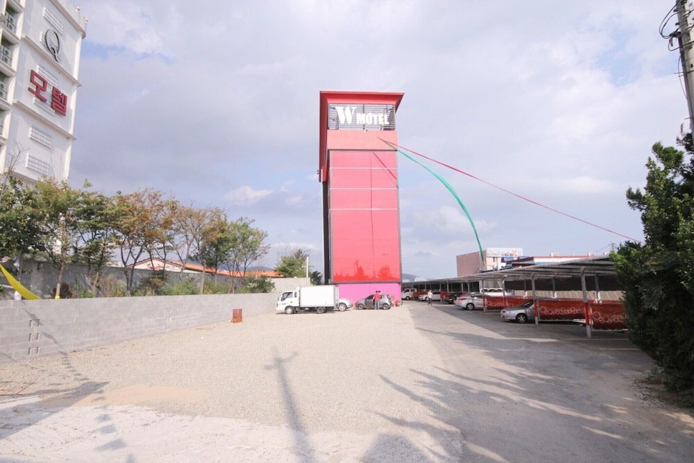 Фото Busan Myeongji W