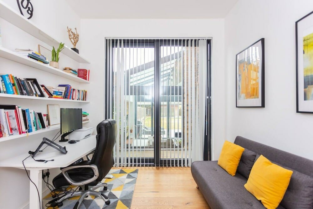 Фото Luxury 3 Bedroom Apartment With Large Garden & gym