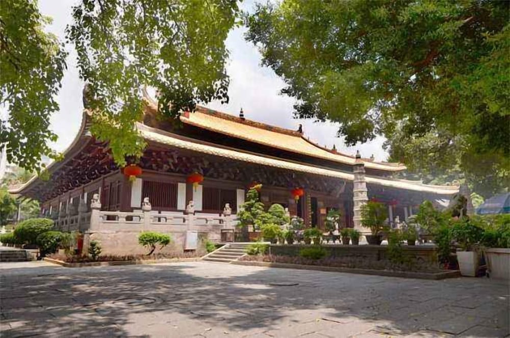 Фото Kaiserdom Hotel China Plaza