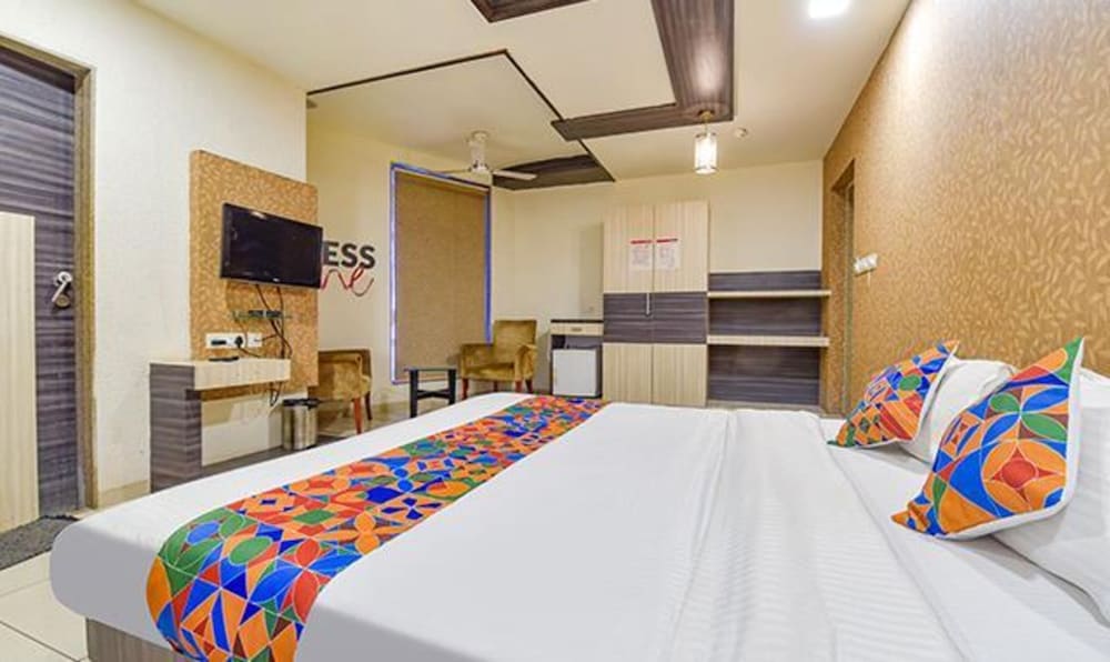 Фото Fabhotel Kia Residency