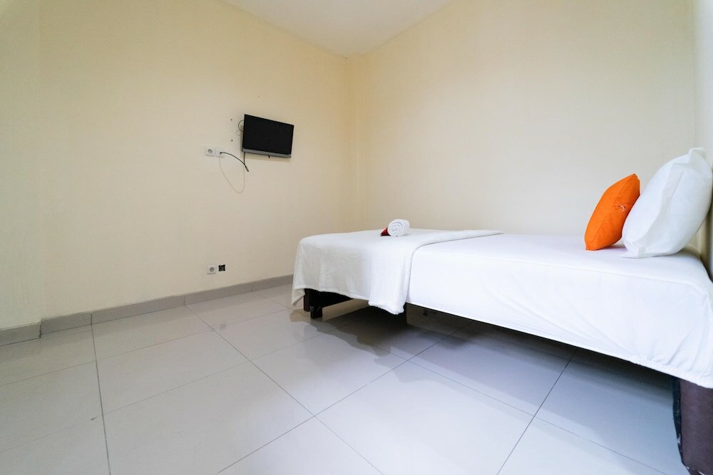 Фото KoolKost near Ragunan Zoo