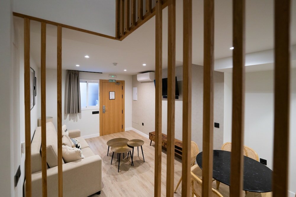 Фото Apartamentos Málaga Premium - Calle San Telmo