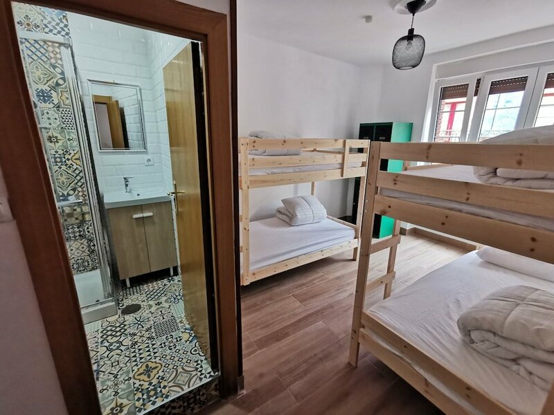 Гостиница Green Hostel в Овьедо