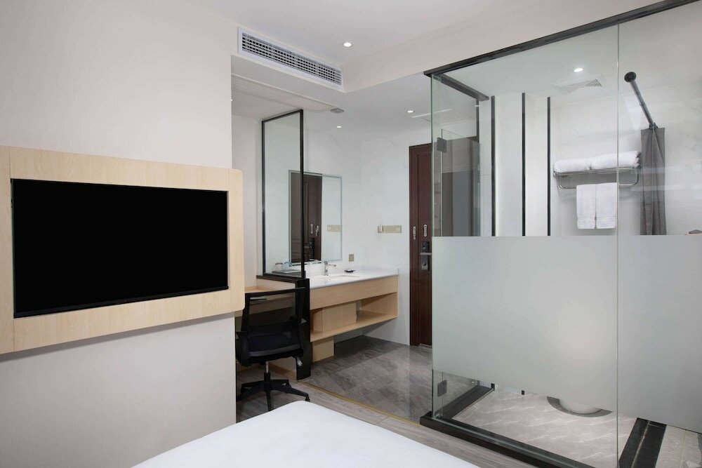 Фото Days Inn by Wyndham Guiyang Nanming