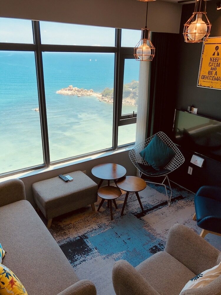 Фото Snail 360° Ocean View Apartment Hotel