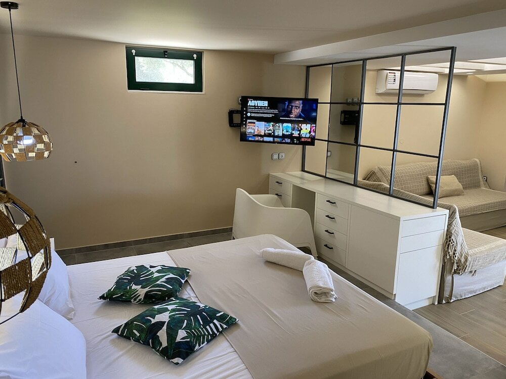 Фото Papaduke House Kalives-Chania - Panoramic Sea View