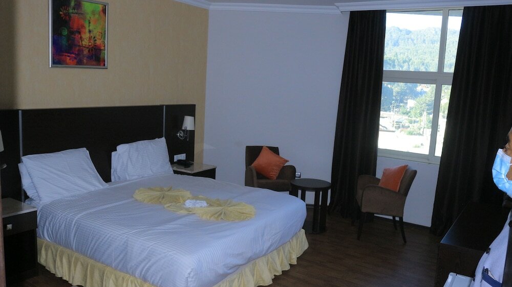 Фото Garalay Hotel