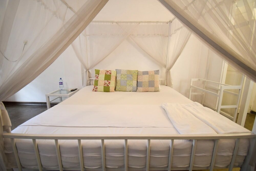 Фото Charming White Room