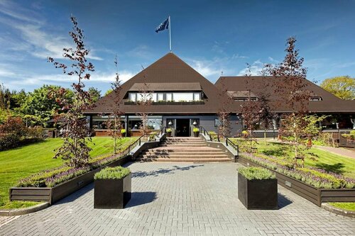 Внешний вид отеля Van der Valk Hotel Apeldoorn - De Cantharel в Угхелене, фото 1