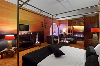 Фото Van Der Valk Hotel Haarlem