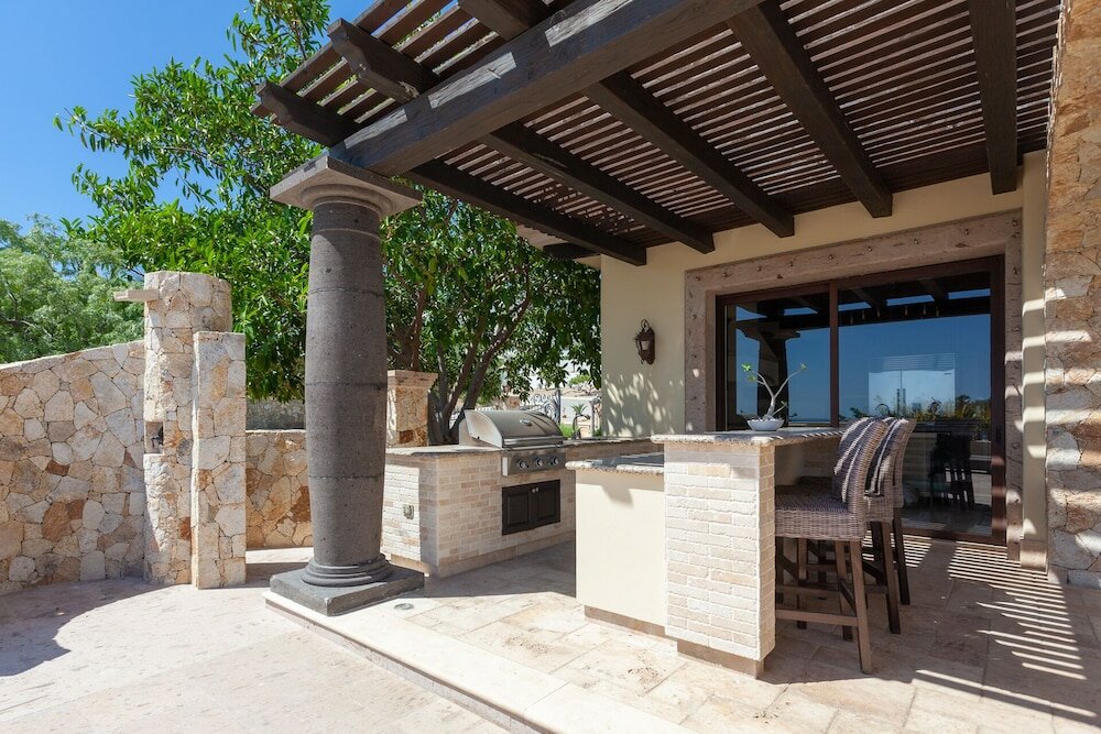 Фото Villa Delmar Exquisite Villa w Views