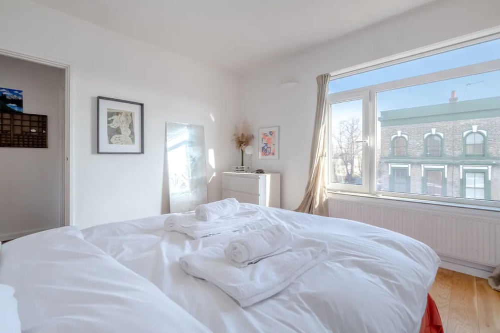 Фото Peaceful 2 Bedroom Flat With Roof Terrace - Hackney