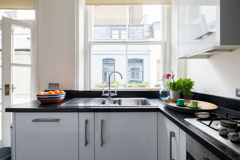 Фото Cornwall Gardens by Lime Street