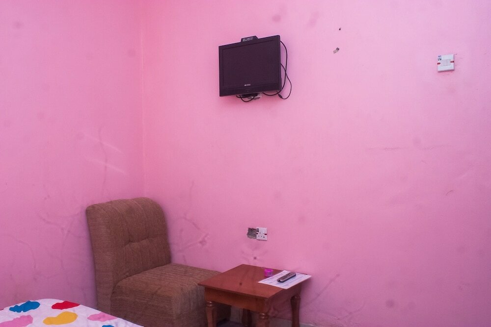 Фото Sarank Garden Hotel