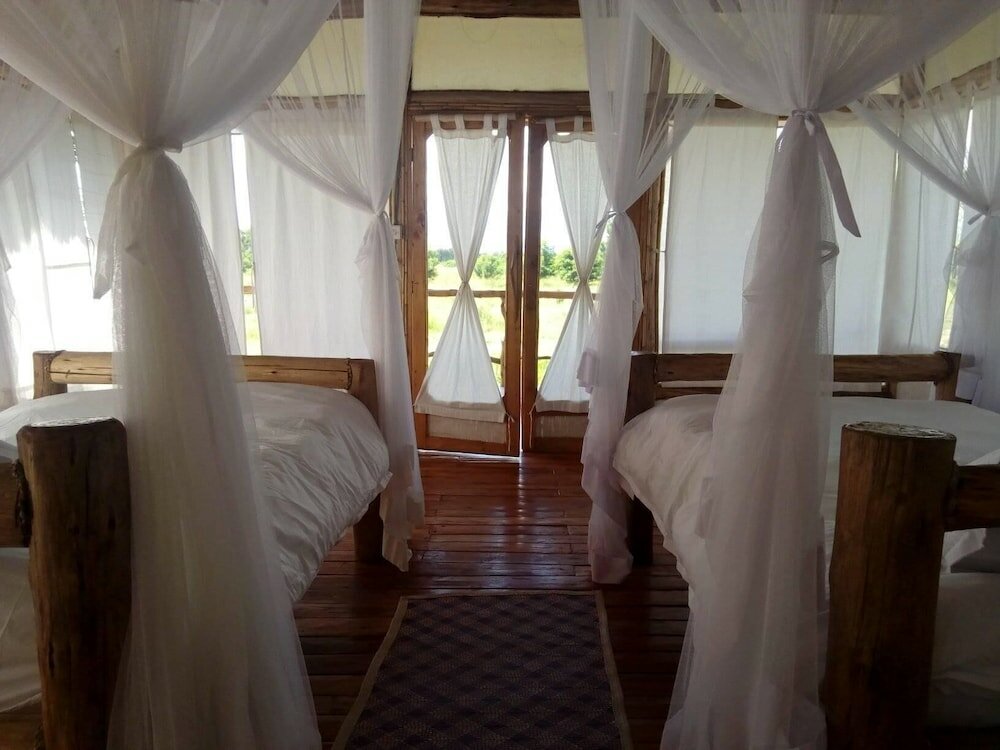 Фото Kazinga Wilderness Safari Camp