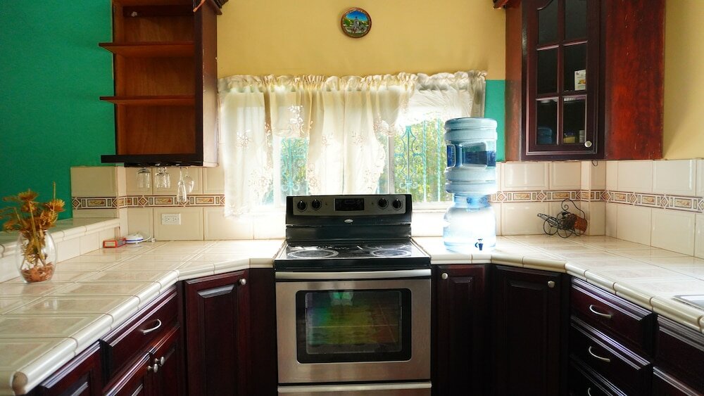 Фото See Belize Vacation Rentals