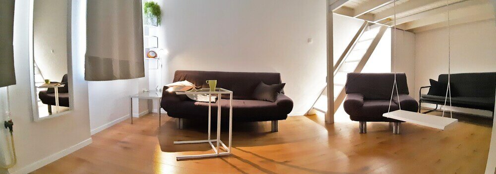 Фото Bright Side Apartment