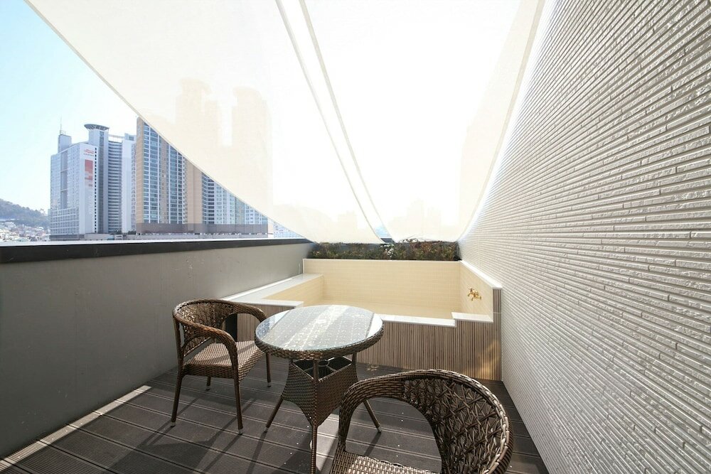 Фото Denbasta Signature Hotel