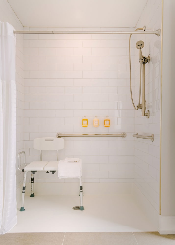 Фото Sonder Ovation