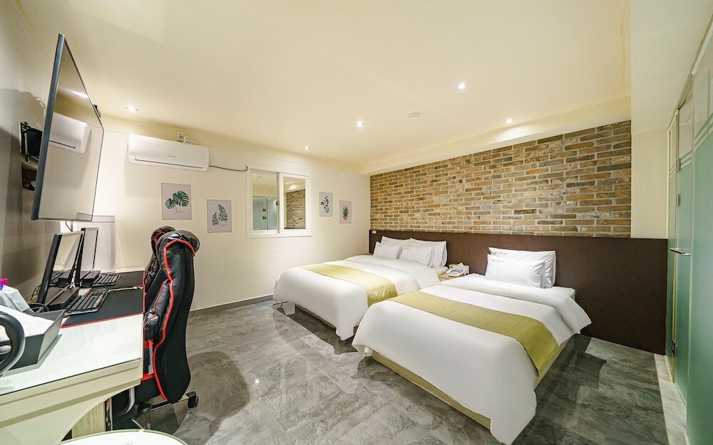 Фото Bucheon Soo