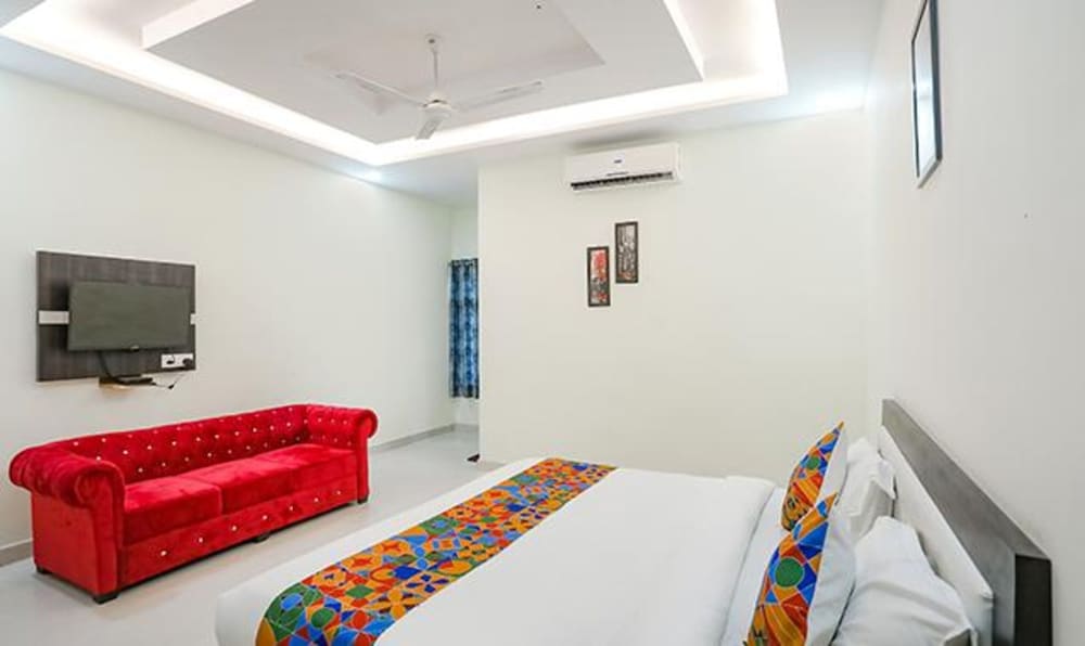 Фото Fabhotel Atharv Palace