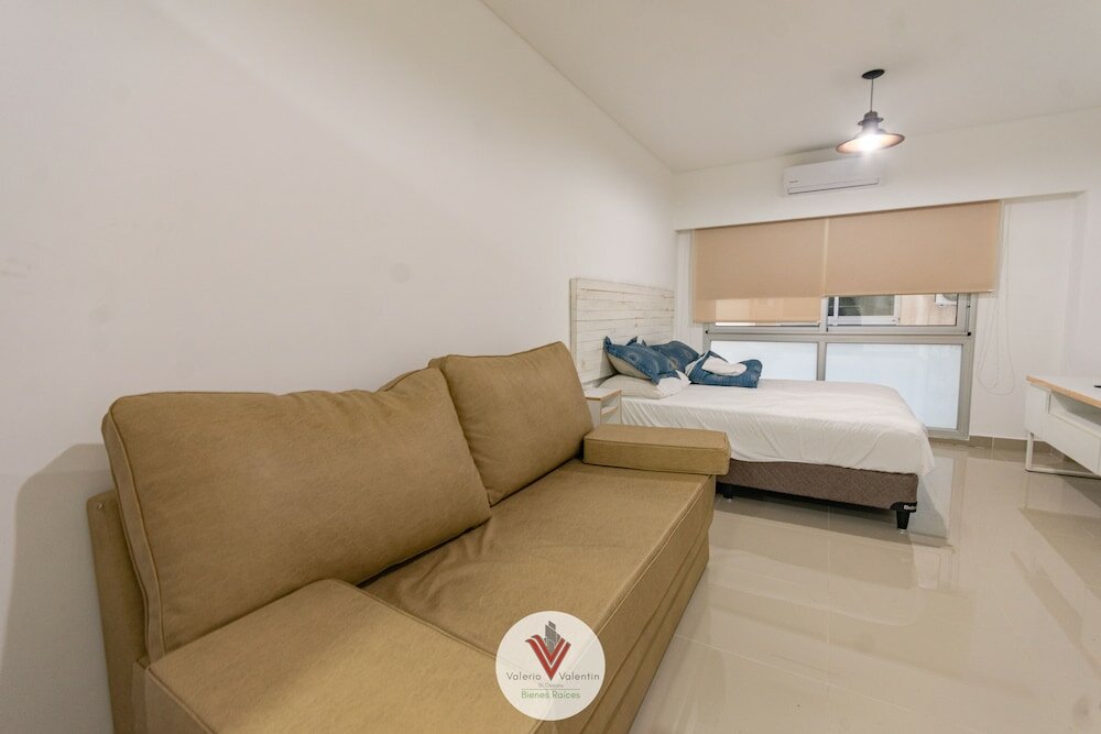 Фото Amplio y cómodo estudio. San Telmo 221