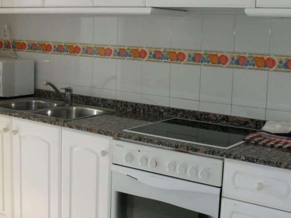 Фото Apartamentos El-Faro-45