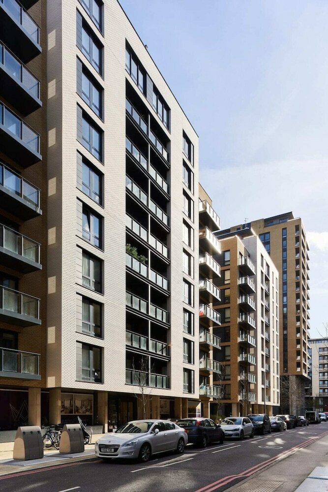 Фото Beautiful 1 Bedroom With Balcony Near Mile End