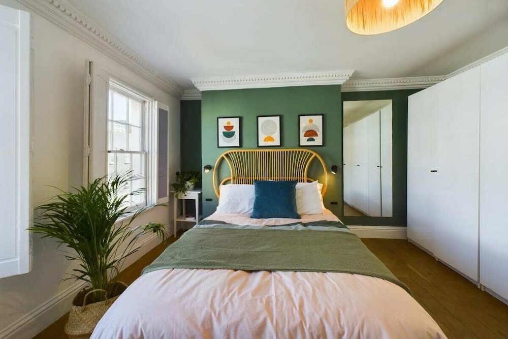 Фото The Dalston Hideout - Captivating 2bdr Flat