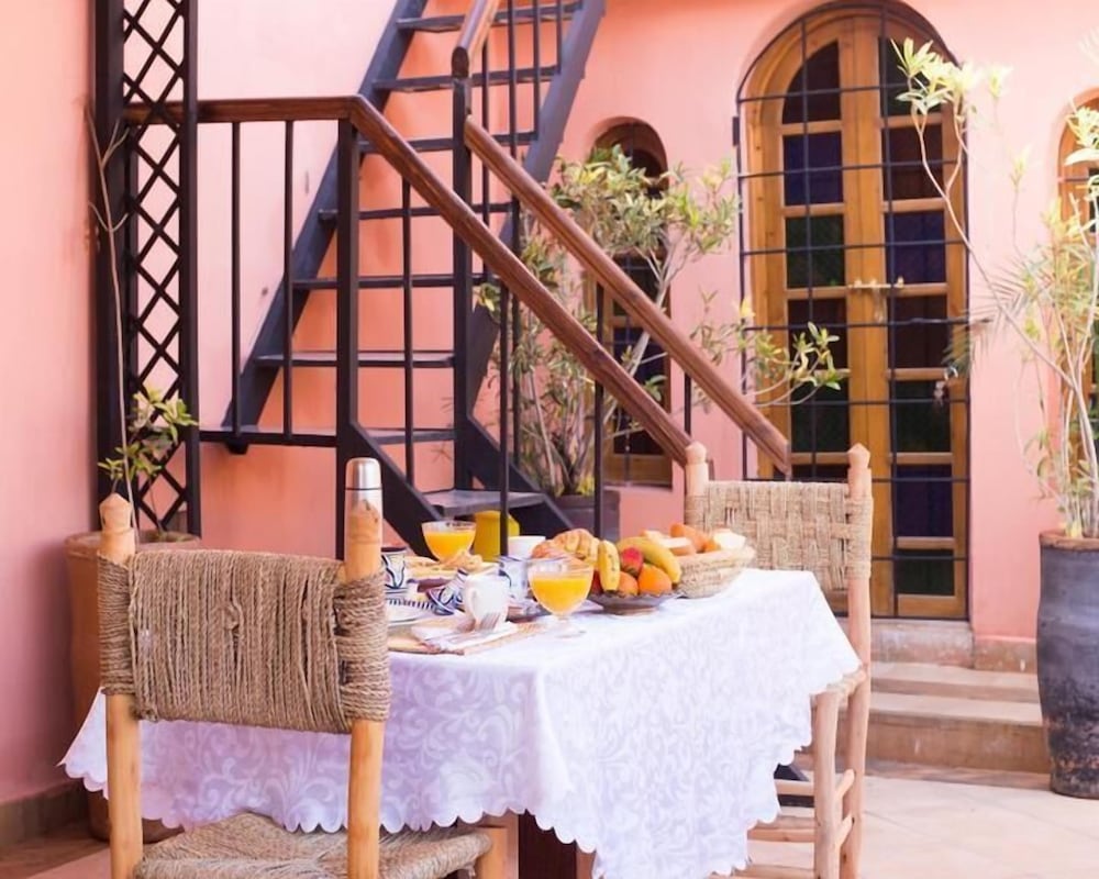 Фото Hotel Riad Hiden marrakech