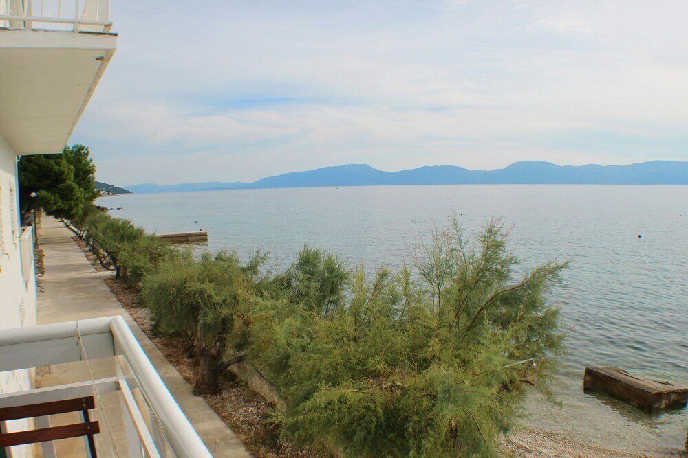 Фото Bale - Right at the Beach - A1 Plaza