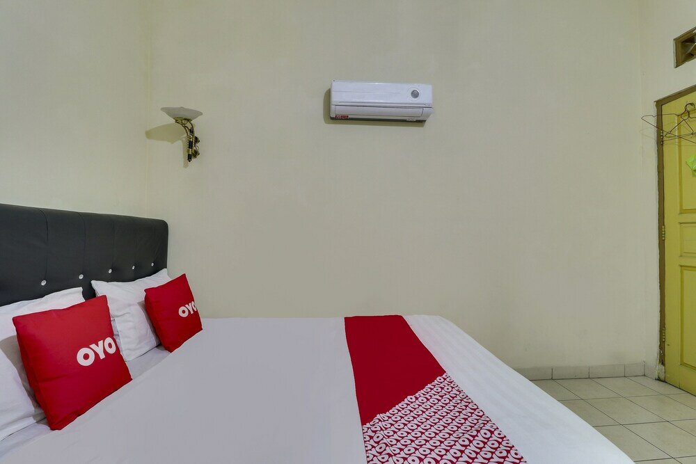 Фото Oyo 92609 Guest House Malay Singkawang