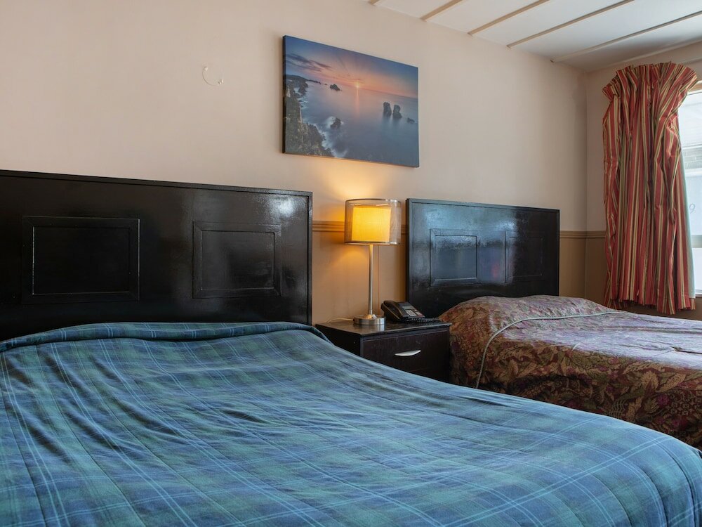 Фото Hotel Richmond Hill On North