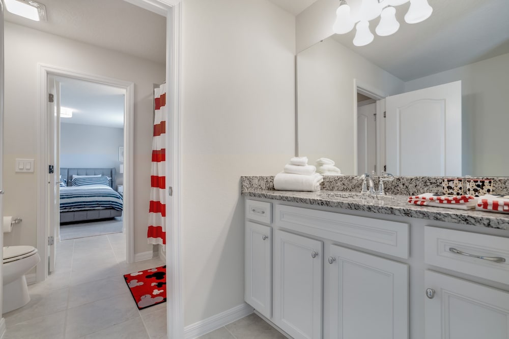 Фото 8 Bed 6 Ba Villa with Games, Pool & SPA