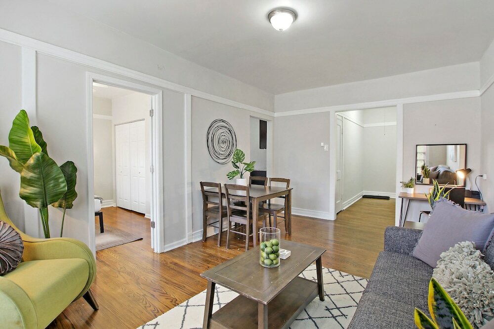 Фото Modern & Stylish 3br Apt in Rogers Park