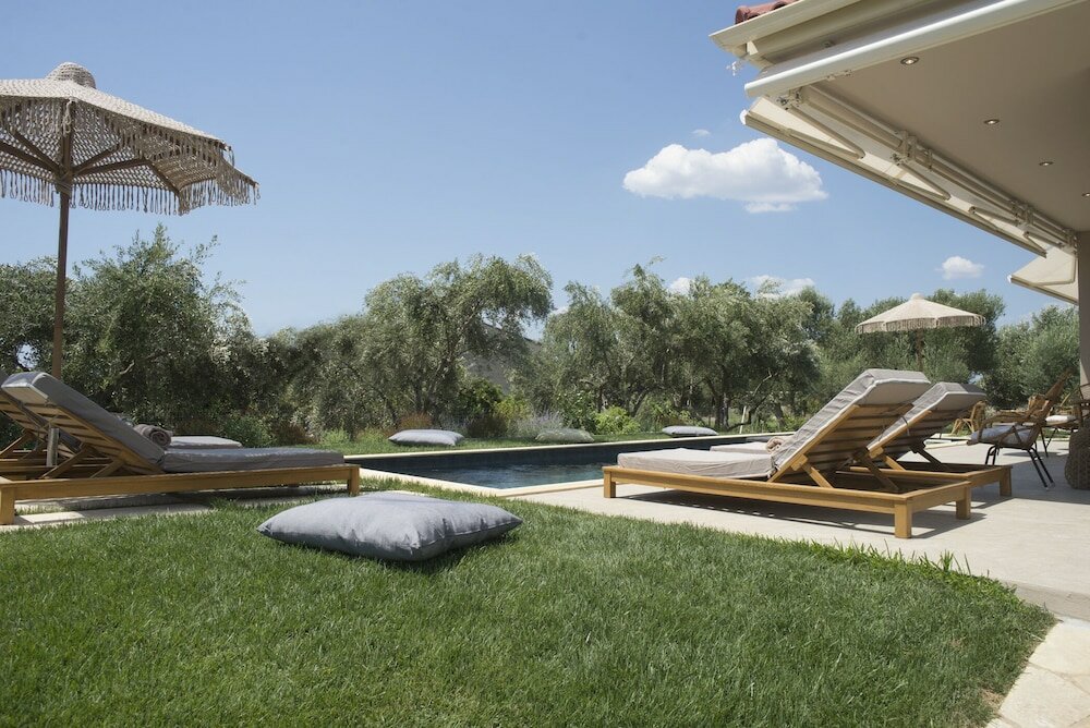 Фото Elaia Grove