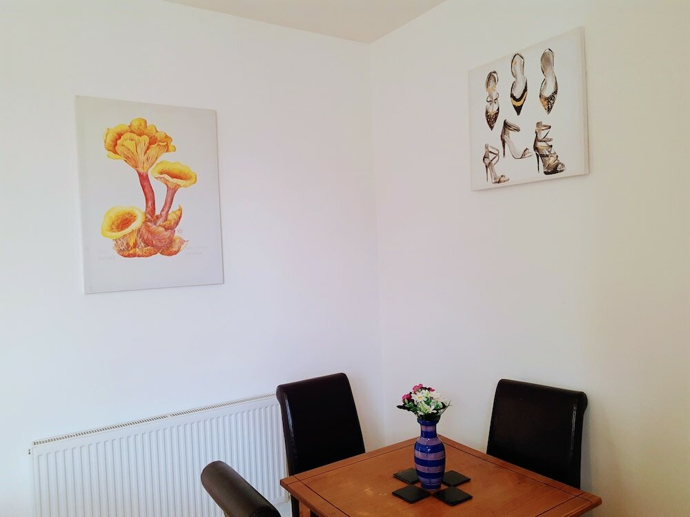 Фото The Windsor Garden Apartment