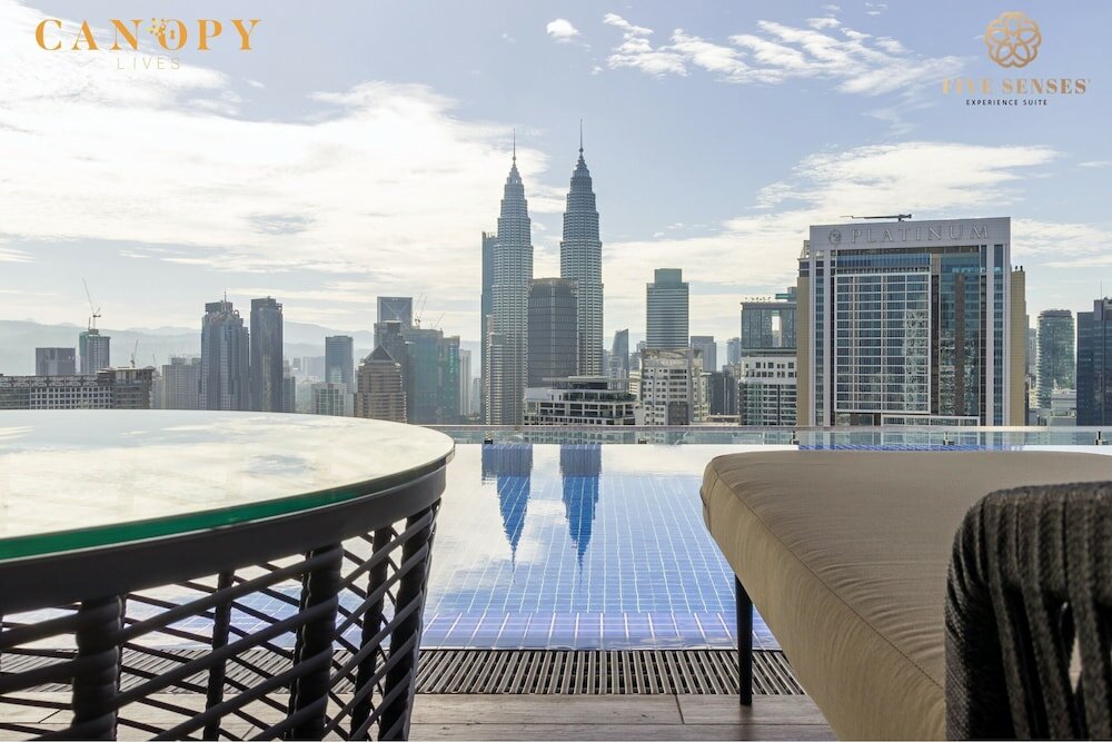 Фото The Colony & Luxe, Klcc by Canopy Lives, Five Senses