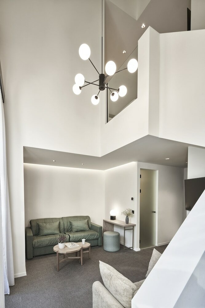 Фото Nlh Monastiraki - Neighborhood Lifestyle Hotels