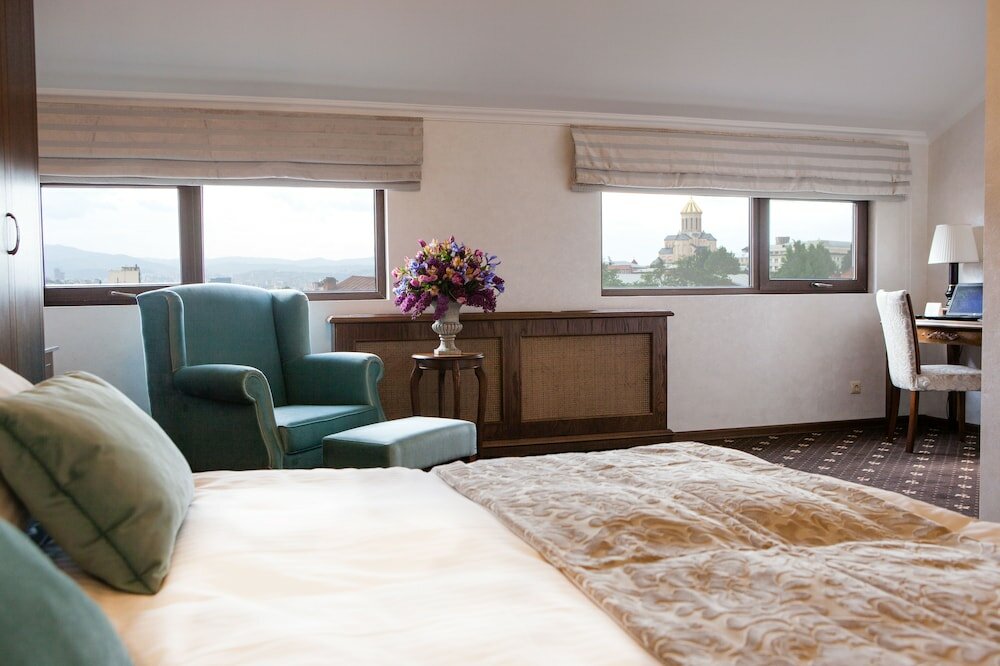 Фото Tbilisi Laerton Hotel