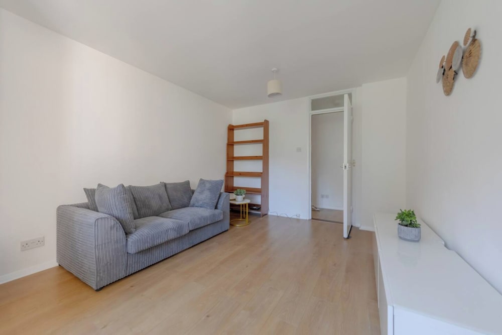 Фото Cosy & Centrally Located 1bd Flat - Kennington!